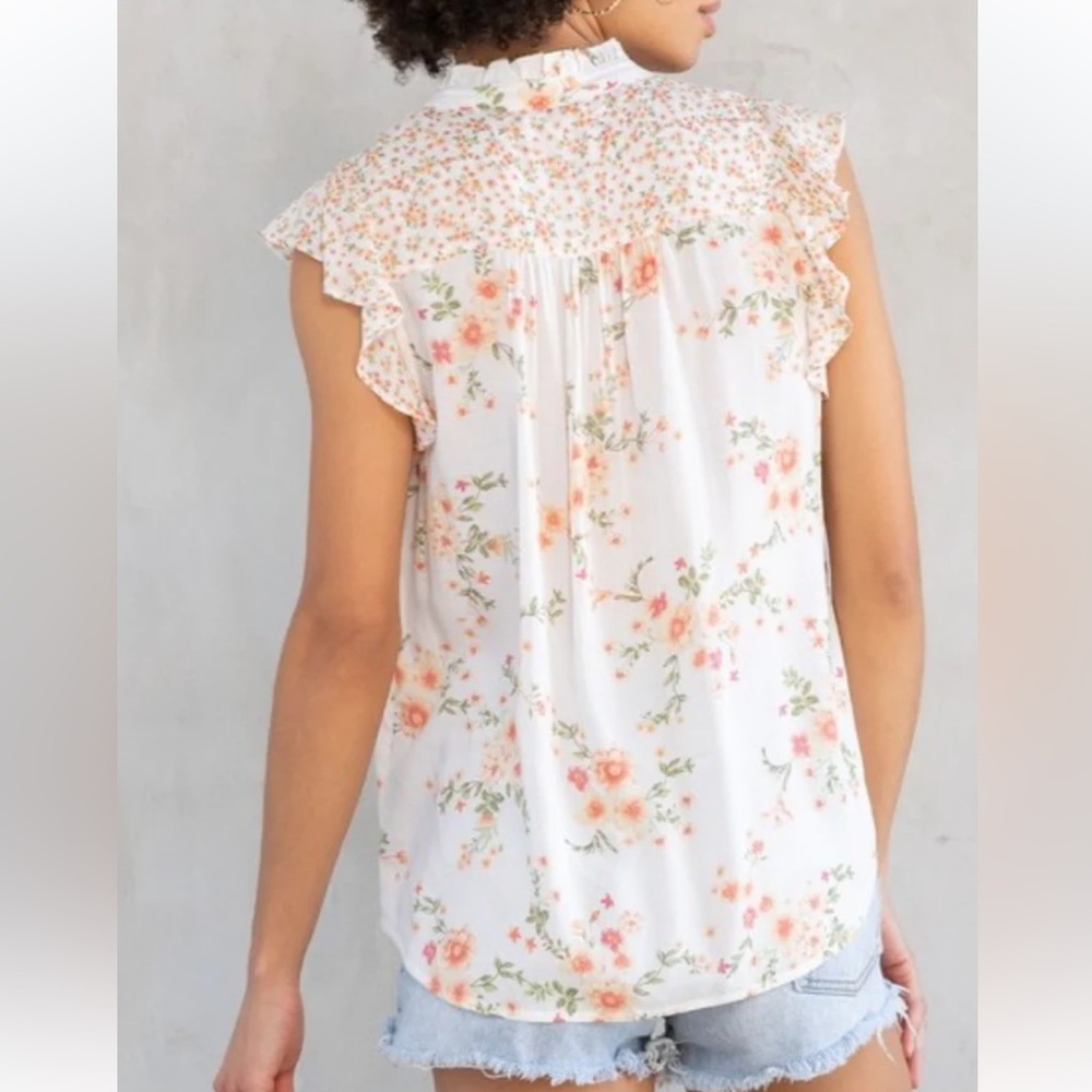 NWOT LOVESTITCH Ruffle Sleeveless Blouse - Picture 2 of 14